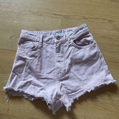 Rosa Shorts von Zara