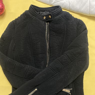 schwarze jacke