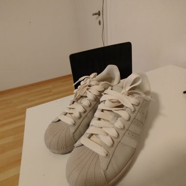 Baskets Adidas beige