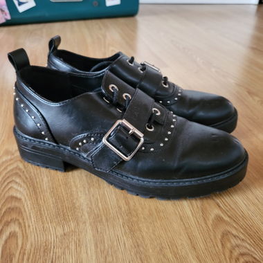 Derbies noires