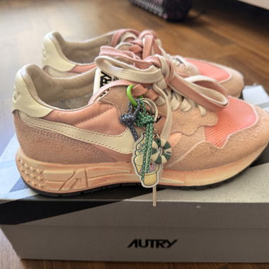 Sneaker basse Autry Reelwind Vintage Rosa taglia 38