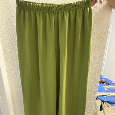 Giftgrüne Hose