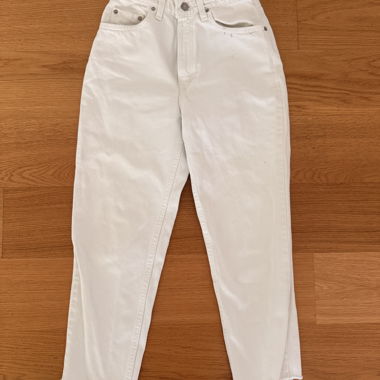 White Levi's 521 Jeans