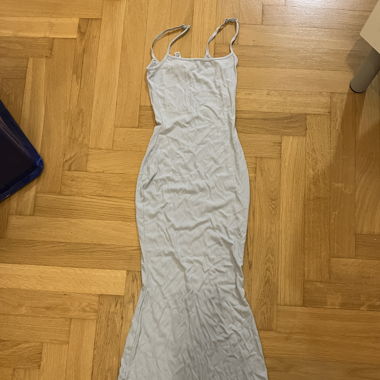 Skims Kleid hellblau