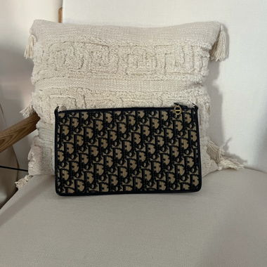 Dior 30 Montaigne Avenue Pouch