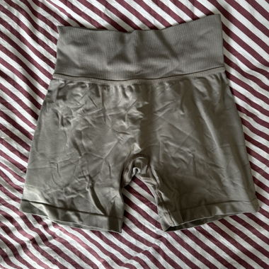 Shorts TEVEO beige