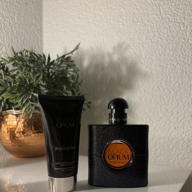 Lot parfum et crème Yves Saint Laurent 