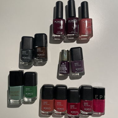 Lot de vernis à ongle
