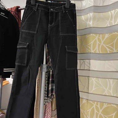 Schwarze Cargo-Hose für Kinder Grösse 13–14 Jahre