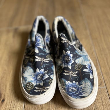 Vans slip on
