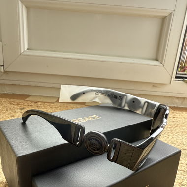 Lunettes de soleil Versace 