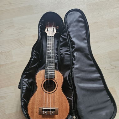 Ukulele zu verkaufen