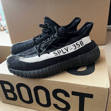 Adidas Yeezy Boost 350 V2
