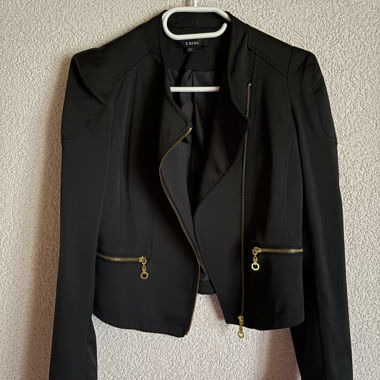 Schwarze Jacke