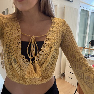 Yellow shirt
