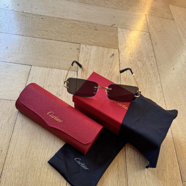 Lunettes de soleil Cartier