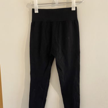 Schwarze Sportleggins