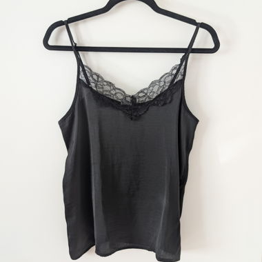 Schwarze Spitzen-Camisole