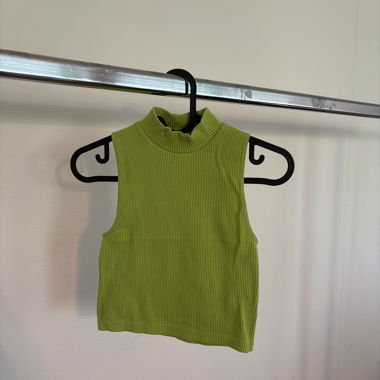 Green Cropped Top