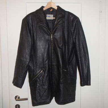 Giacca in pelle nera, punk