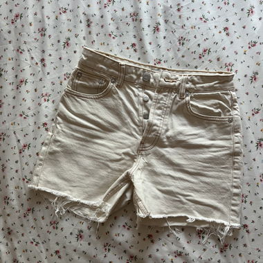 Short Zara