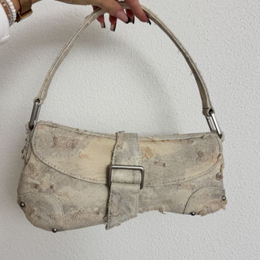 ZARA Asymmetrische Schultertasche im used-look