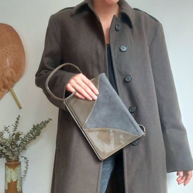 Vintage clutch