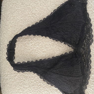 Reggiseno Nero in Pizzo