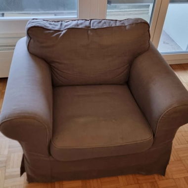 Grau Sofa 3-Sitzer und Sessel
