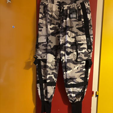 Pantalon militaire cargo