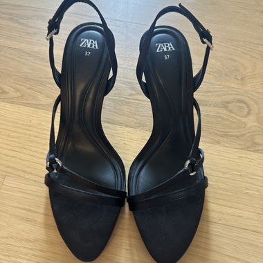 Zara Black Slingback Heels – Size 37