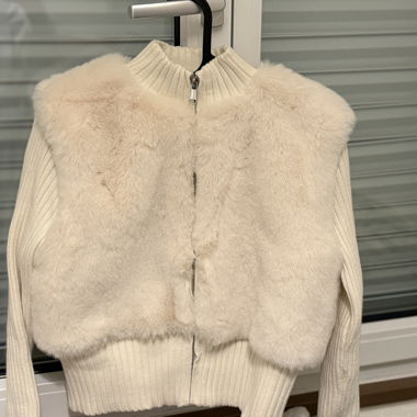 Kuschelige Winterweste von Bershka 