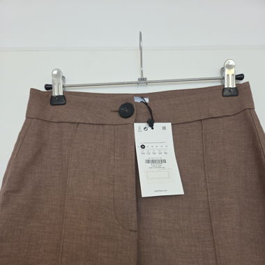 Braune Hose mit weitem Bein von Bershka