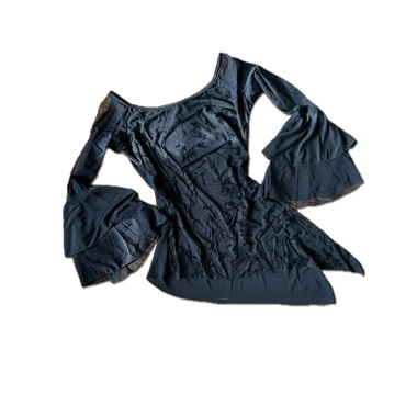 Asymmetric Y2K Top
