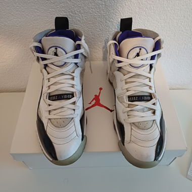 Nike Jump Man Two Trey