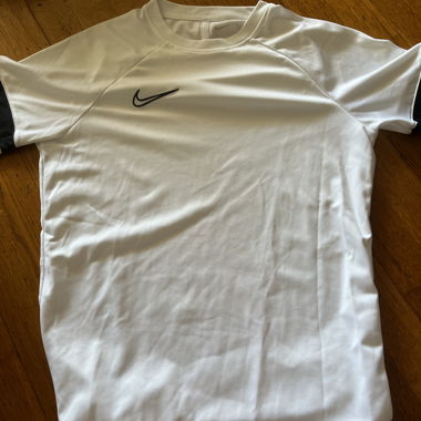 T-shirt de sport Nike blanc