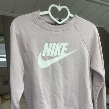 Nike pullover 
