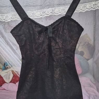 Mini abito nero in pizzo