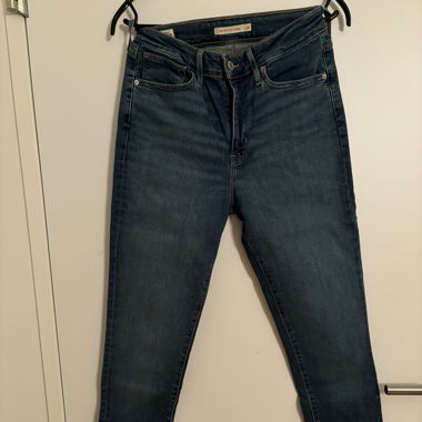 Levi's high rise skinny jeans