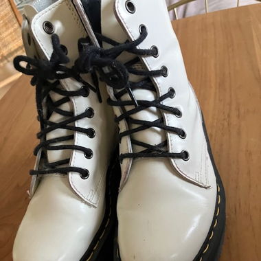 Dr. Martens Air Wair Blanches