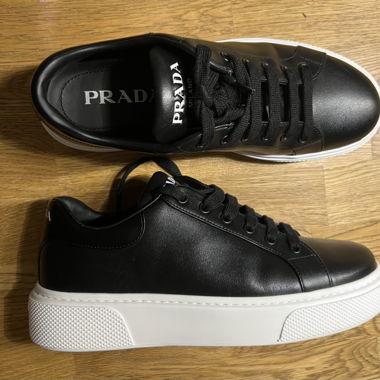 Prada sneaker