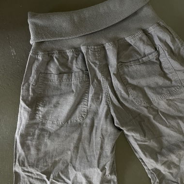 pantaloni in stoffa a vita alta