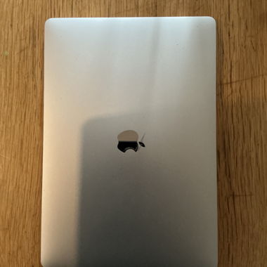 MacBook Pro (15-inch, 2018)