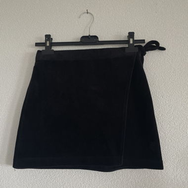Mini-jupe velours noire Juicy