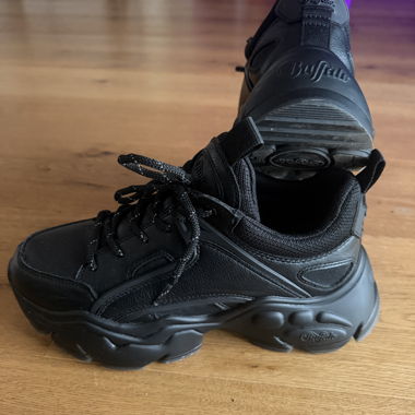 Buffalo Chunky Sneaker Size 40