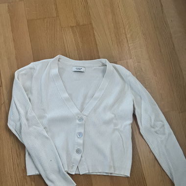 Kurzer Cardigan