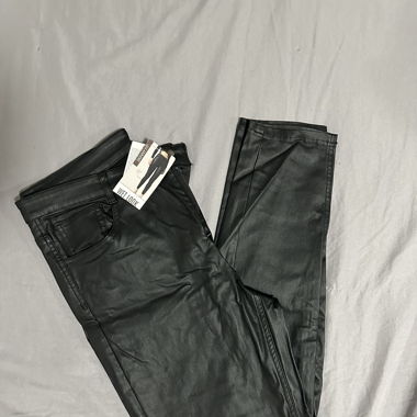 Leather pants 