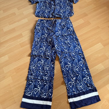 Set carino