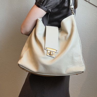 Borsa a mano in pelle beige Roberta M.