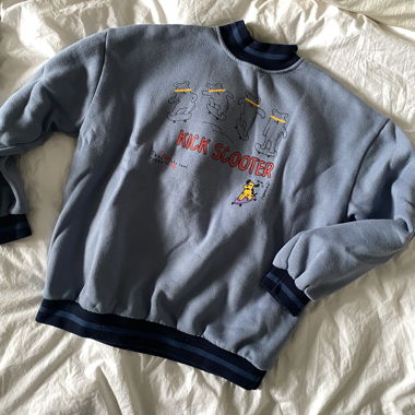 Cute bear graphic sweater 